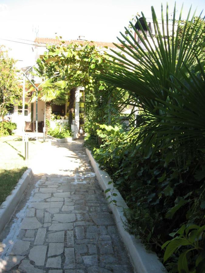 פורץ Apartment Jozefina מראה חיצוני תמונה