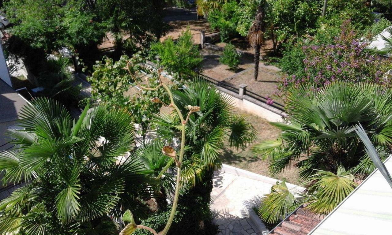 פורץ Apartment Jozefina מראה חיצוני תמונה