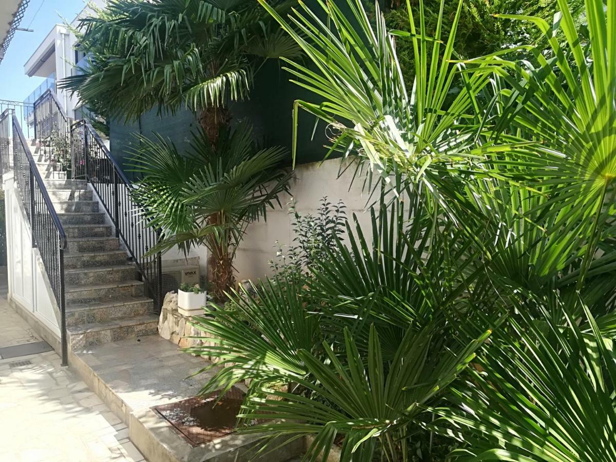 פורץ Apartment Jozefina מראה חיצוני תמונה